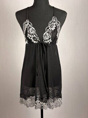 Black Sheer Lace Babydoll • 1XL Plus Size Lingerie • Romantic Boudoir